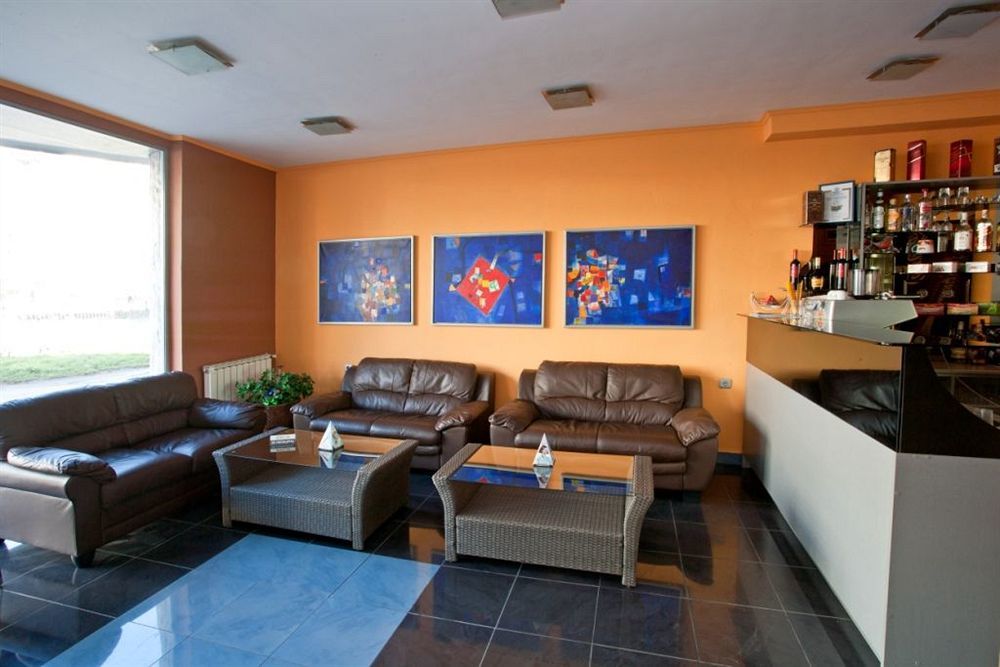 Hotel Blvd 7 Plovdiv Exteriör bild